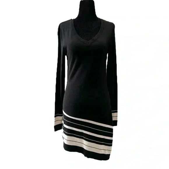 Ricki’s Tunic Sweater  Asymmetrical Hem V Neckline Black Tan Stripes Size XS - Picture 1 of 13